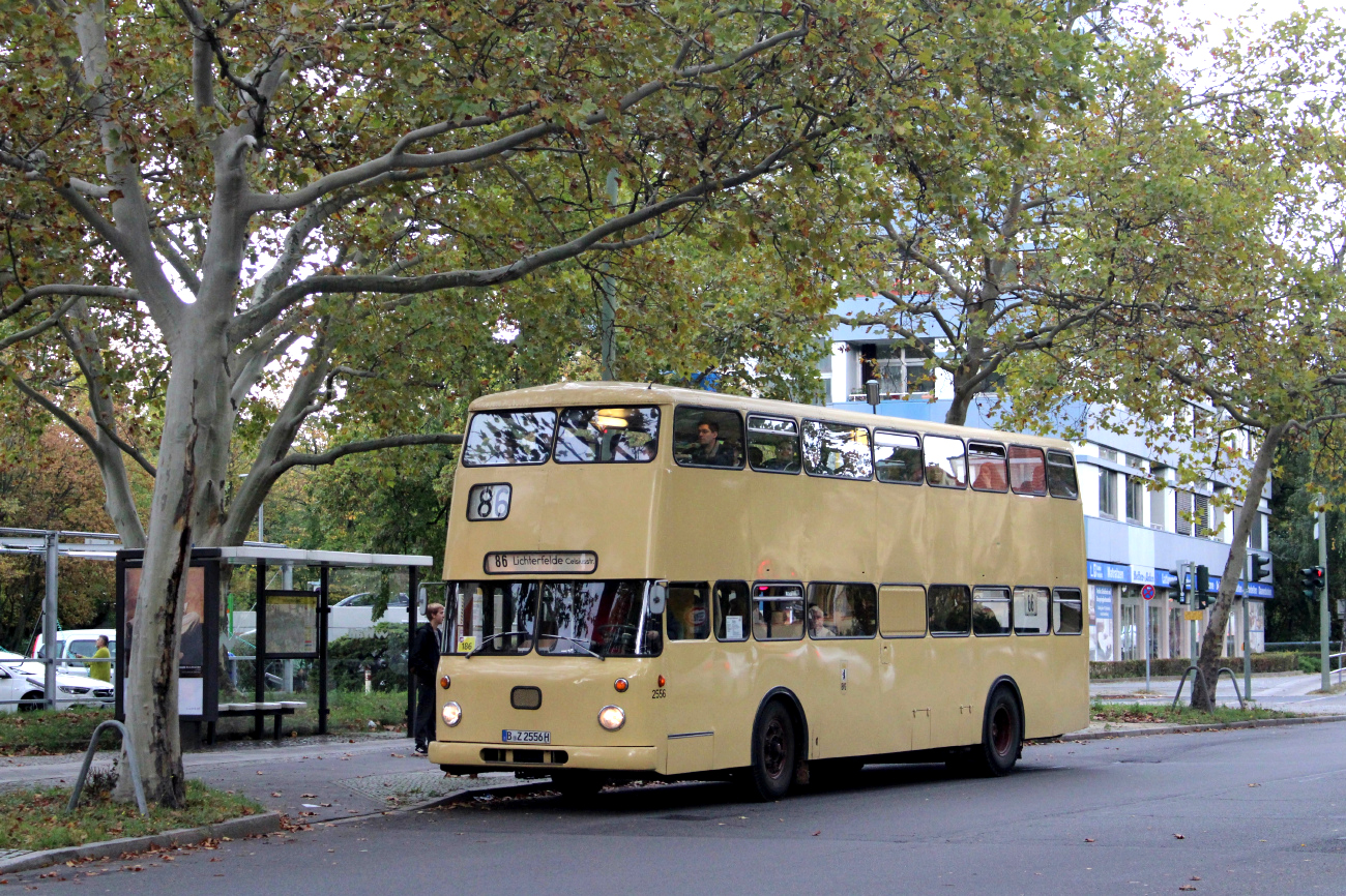 Berlín, Büssing DE74 č. 2556