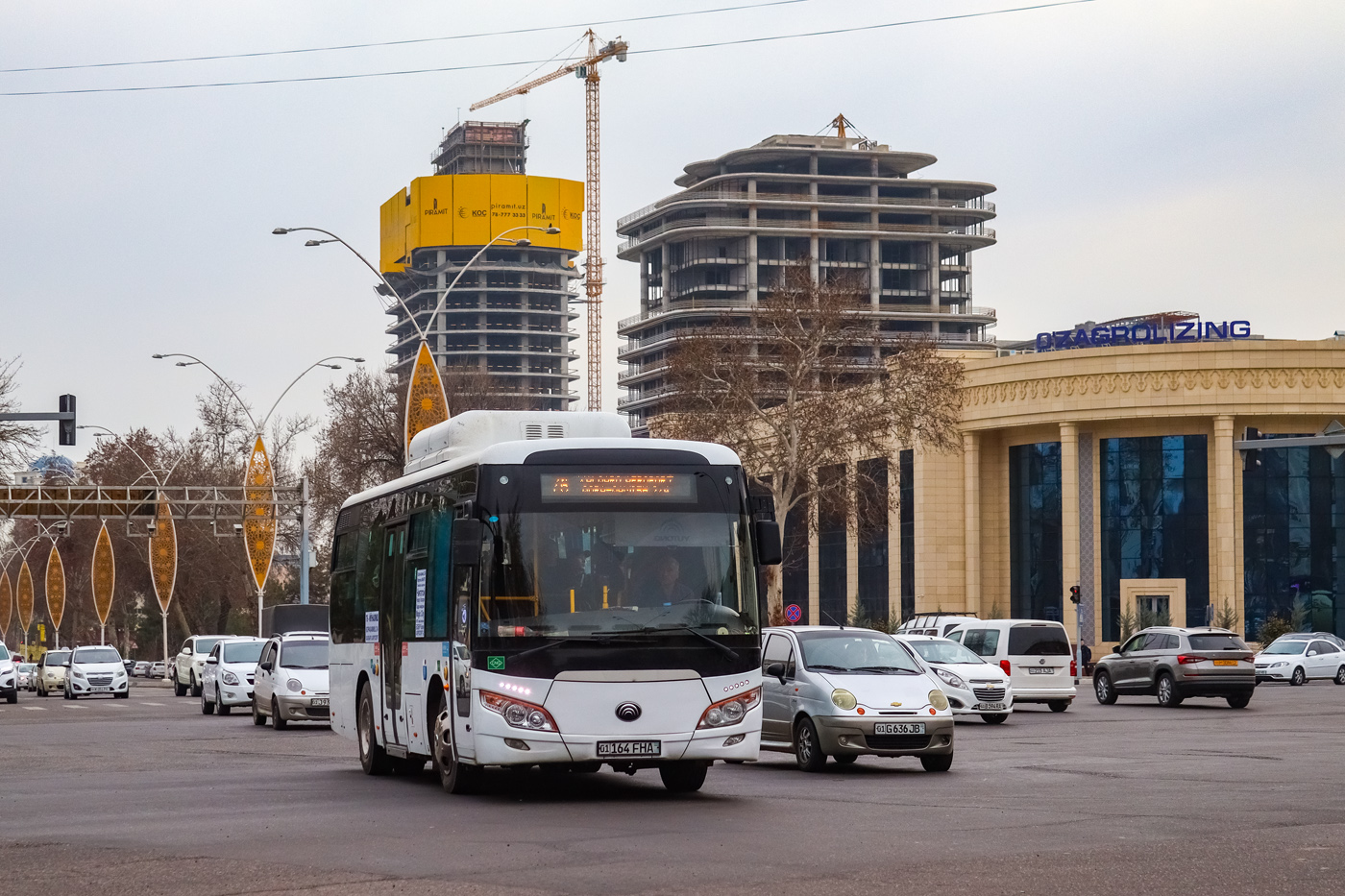 Tashkent, Yutong ZK6852HG (CNG) # 01 164 FHA