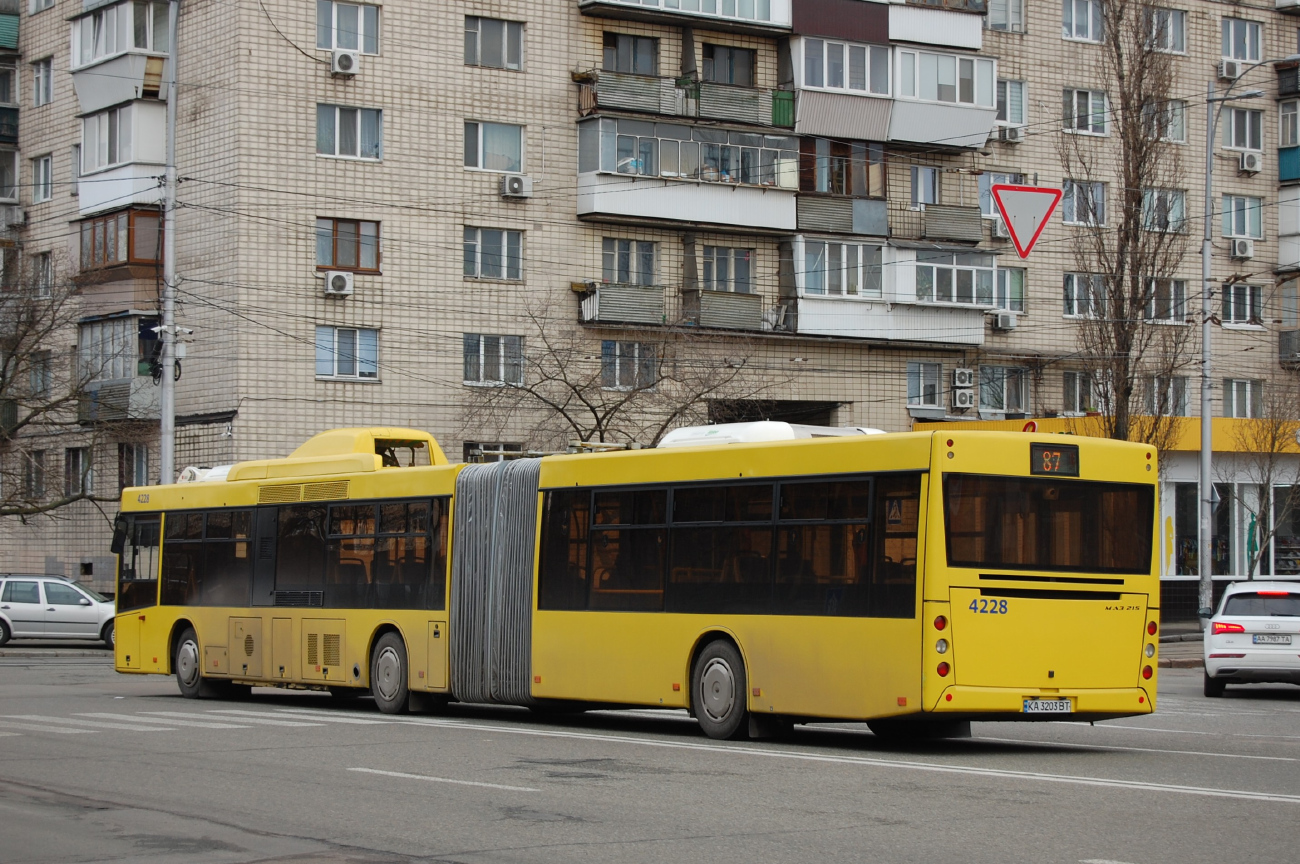 Kyiv, MAZ-215.069 # 4228