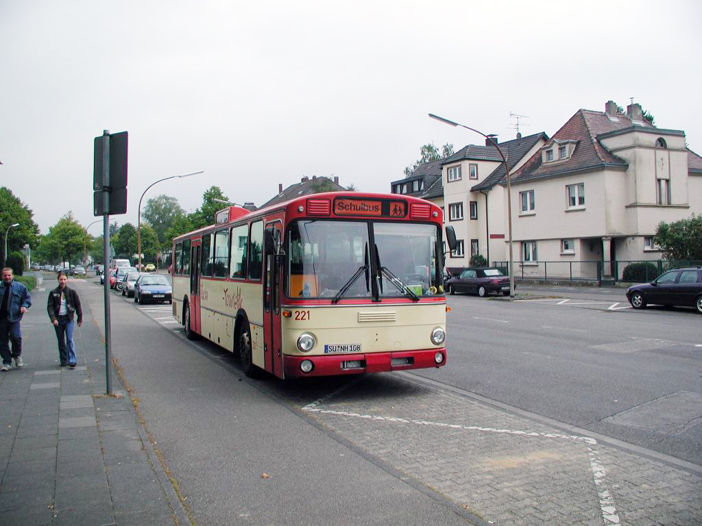 Siegburg, Mercedes-Benz O307 # SU-NH 108