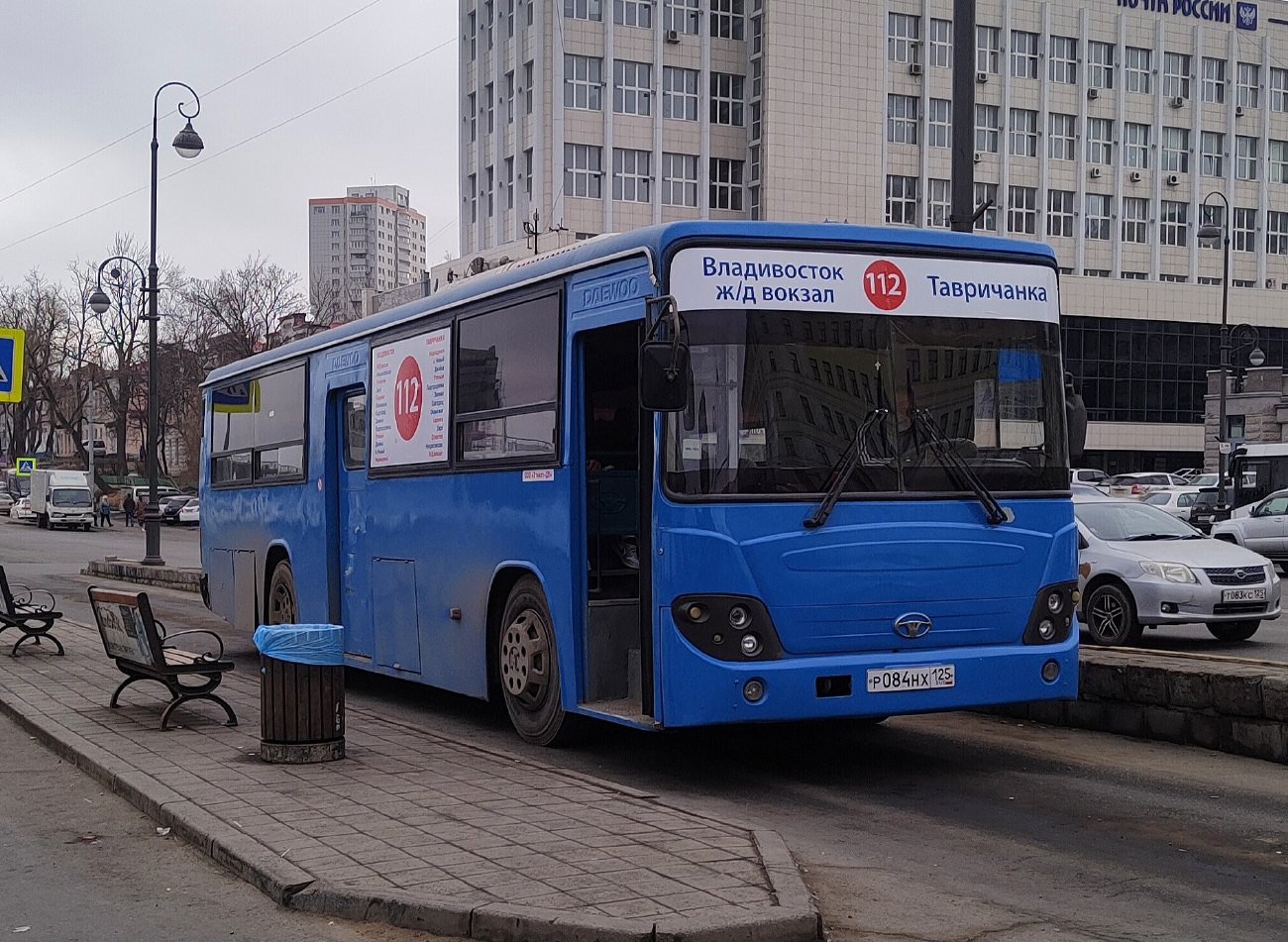 Vladivostok, Daewoo BS106 # Р 084 НХ 125