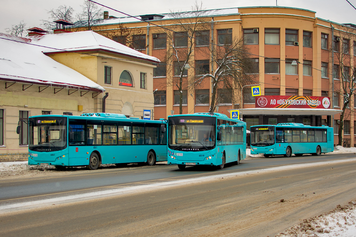 San Pietroburgo, Volgabus-5270.G4 (LNG) # 6519; San Pietroburgo, Volgabus-5270.G4 (LNG) # 6867