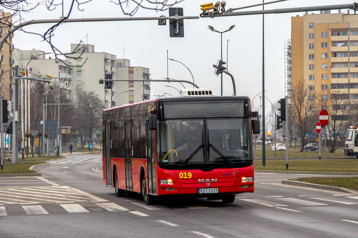Stalowa Wola, MAN A21 Lion's City NL283 # 019