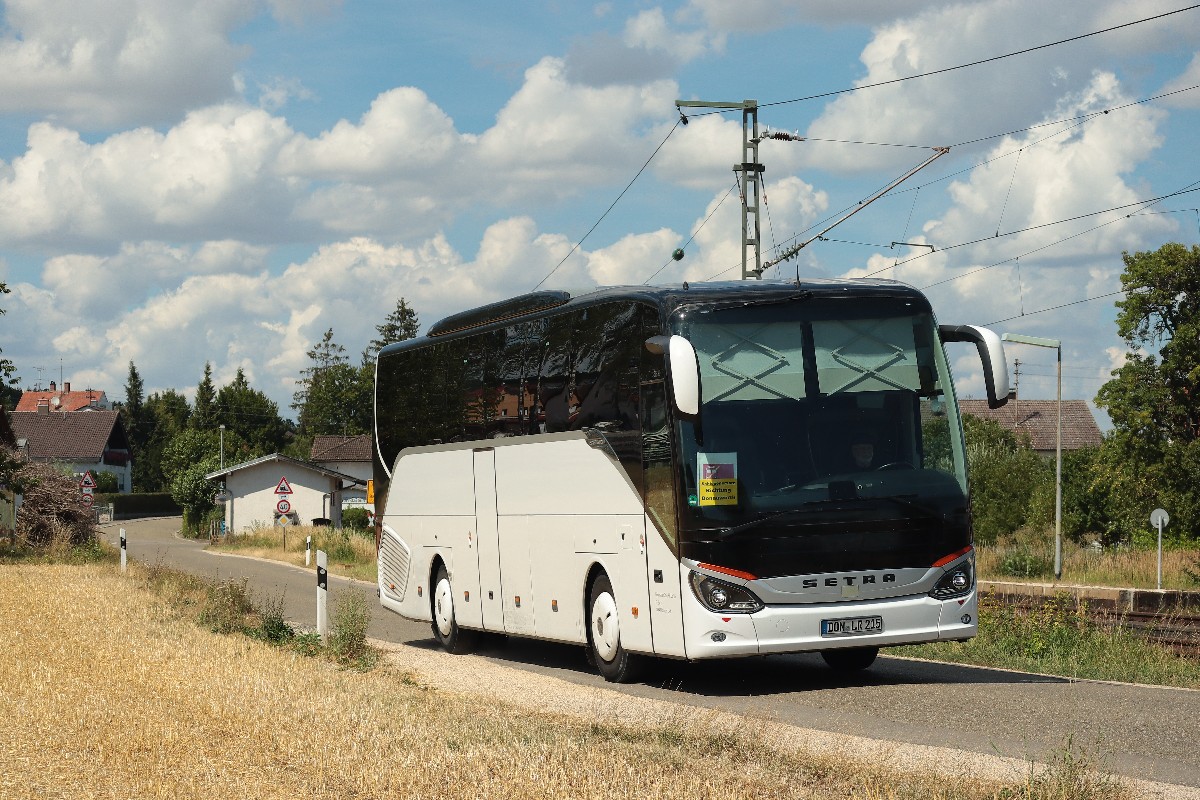 Donauwörth, Setra S515HD č. DON-LR 215
