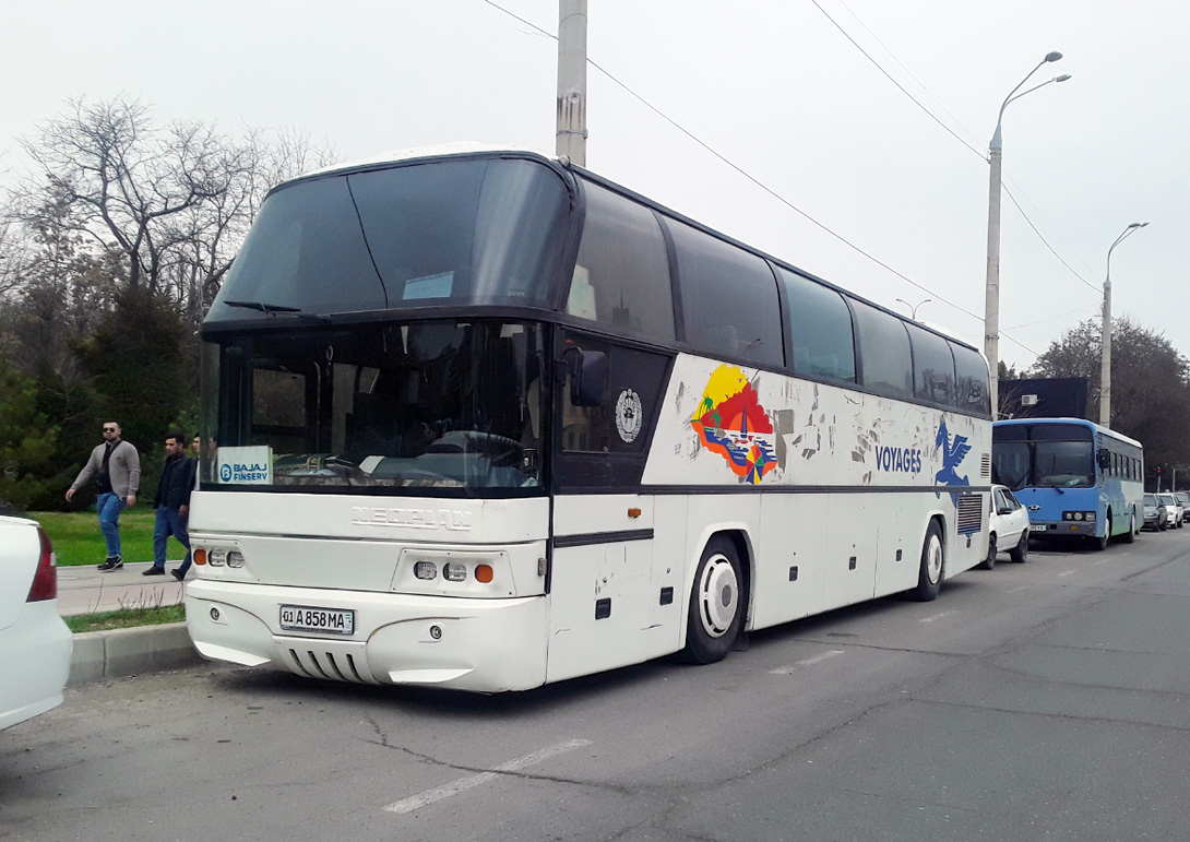 Taschkent, Neoplan N116 Cityliner Nr. 01 A 858 MA