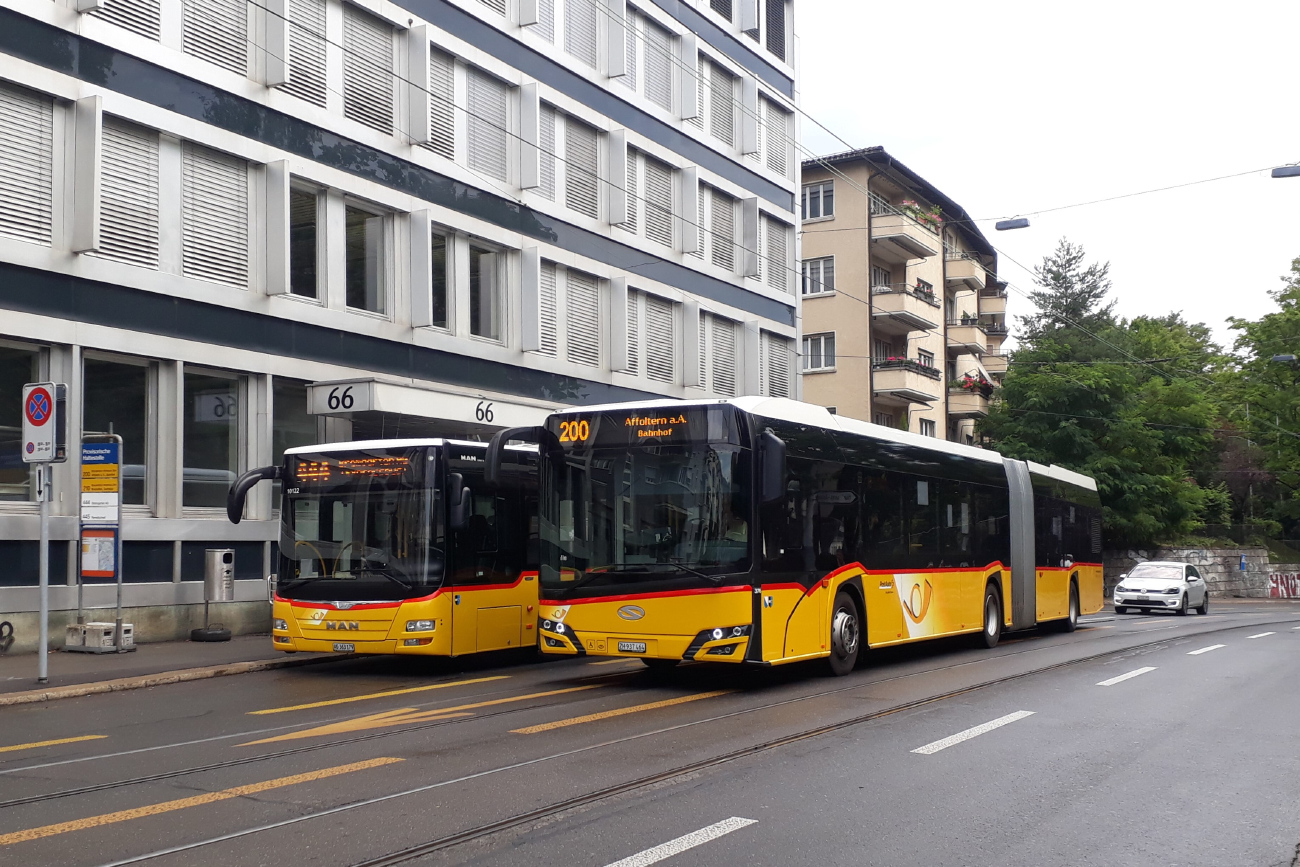 Zurich, Solaris Urbino IV 18 č. 376; Baden, MAN A40 Lion's City GL NG363 č. 10122