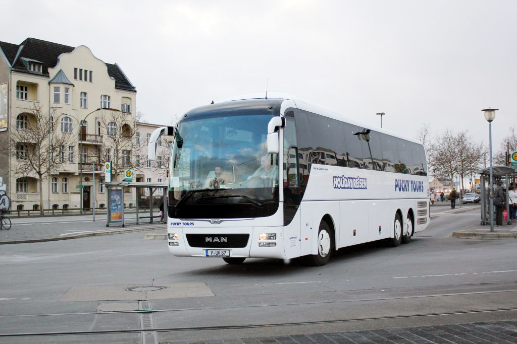 Potsdam, MAN R09 Lion's Coach C # P-UK 87