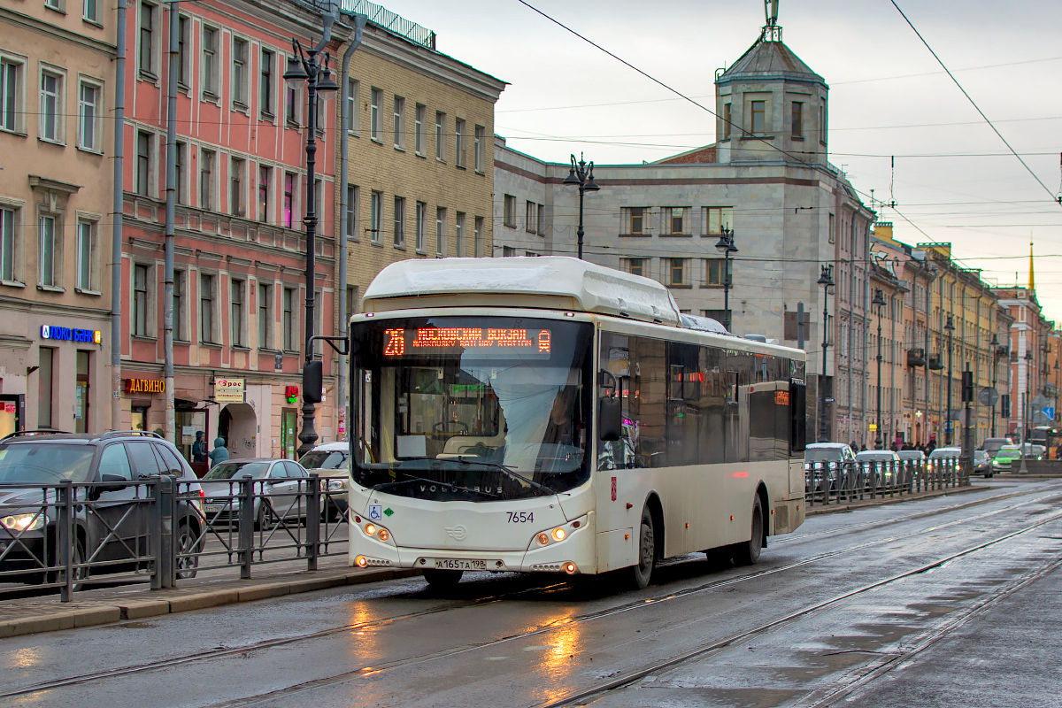 Saint Petersburg, Volgabus-5270.G0 č. 7654