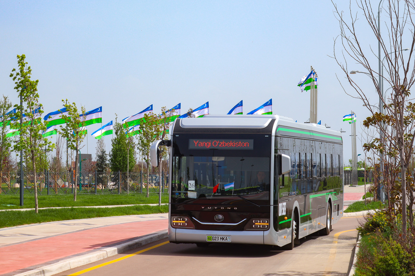 Taschkent — Presentatiom of new buses