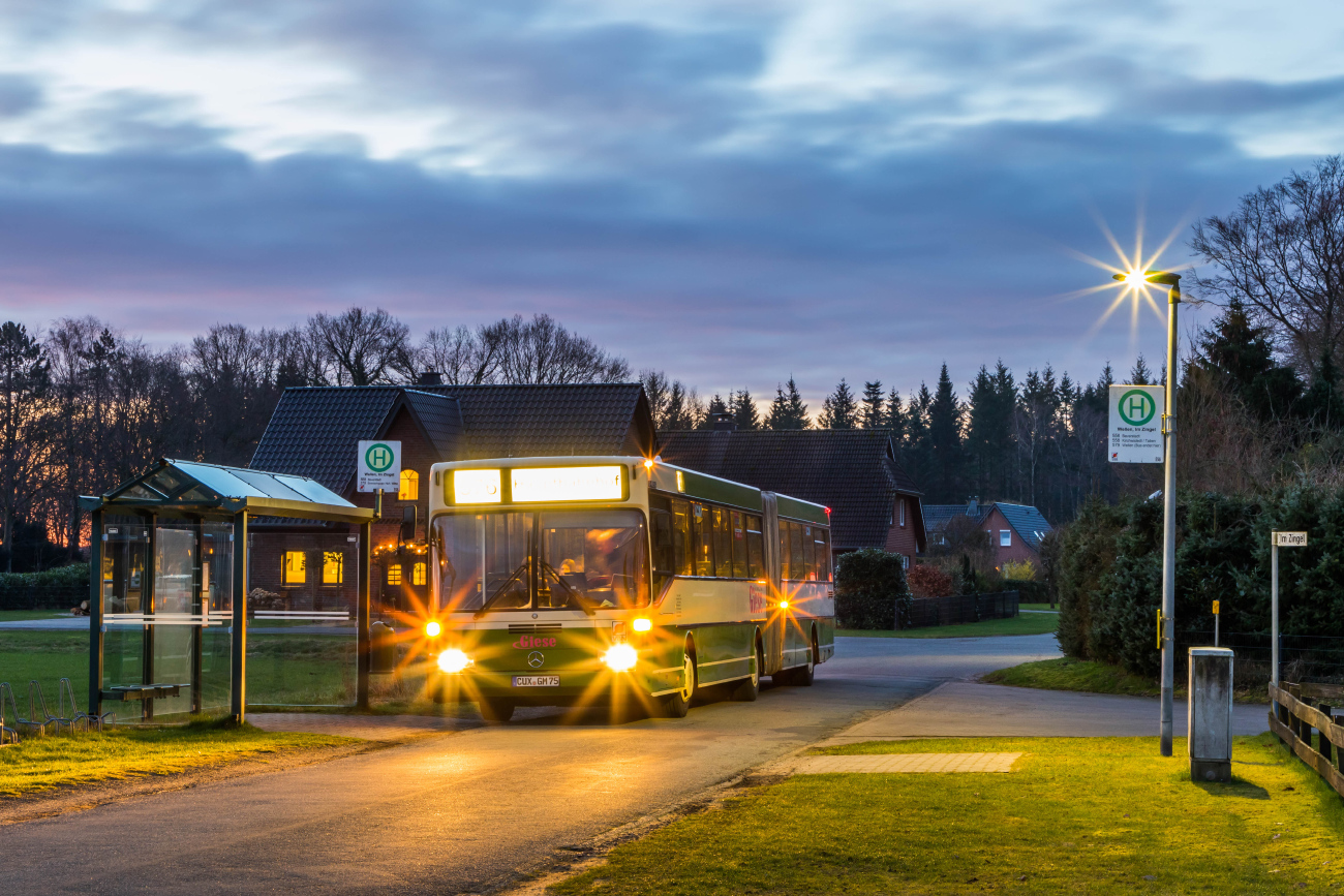 Cuxhaven, Mercedes-Benz O405G # CUX-GM 75