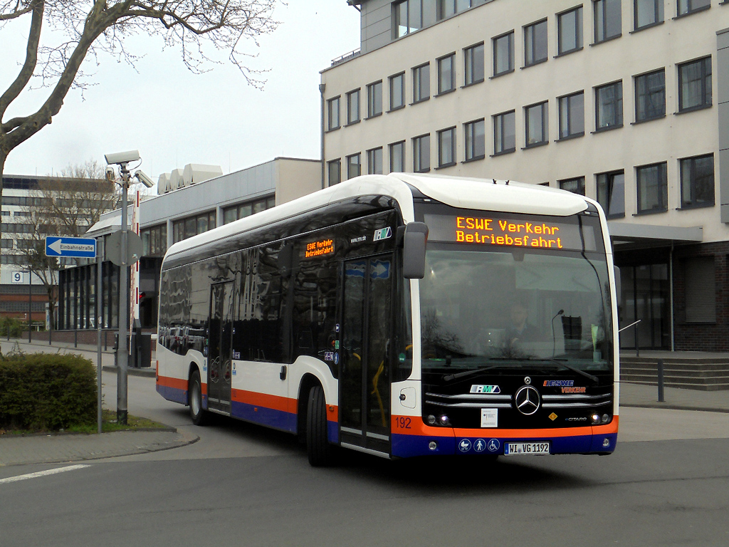 Wiesbaden, Mercedes-Benz eCitaro č. 192