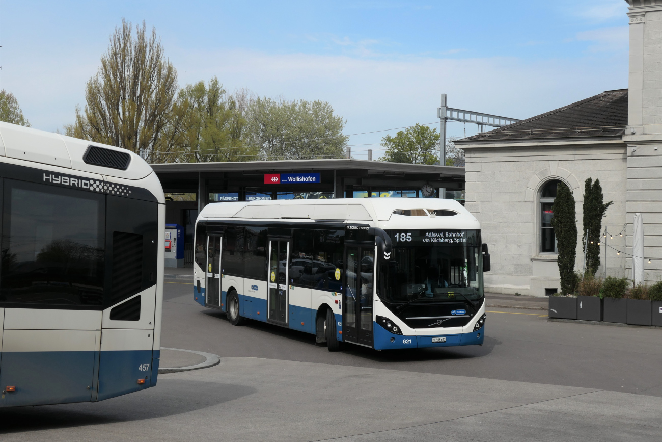 Zurich, Volvo 7900 Electric Hybrid # 621; Zurich, Volvo 7900A Hybrid # 457