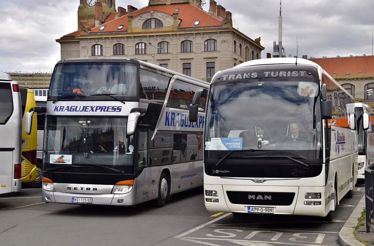Kragujevac, Setra S431DT č. KG 125-GD; Tuzla, MAN R07 Lion's Coach č. A79-0-989