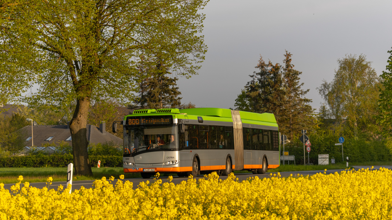 Hannover, Solaris Urbino III 18 Hybrid nr. 8302