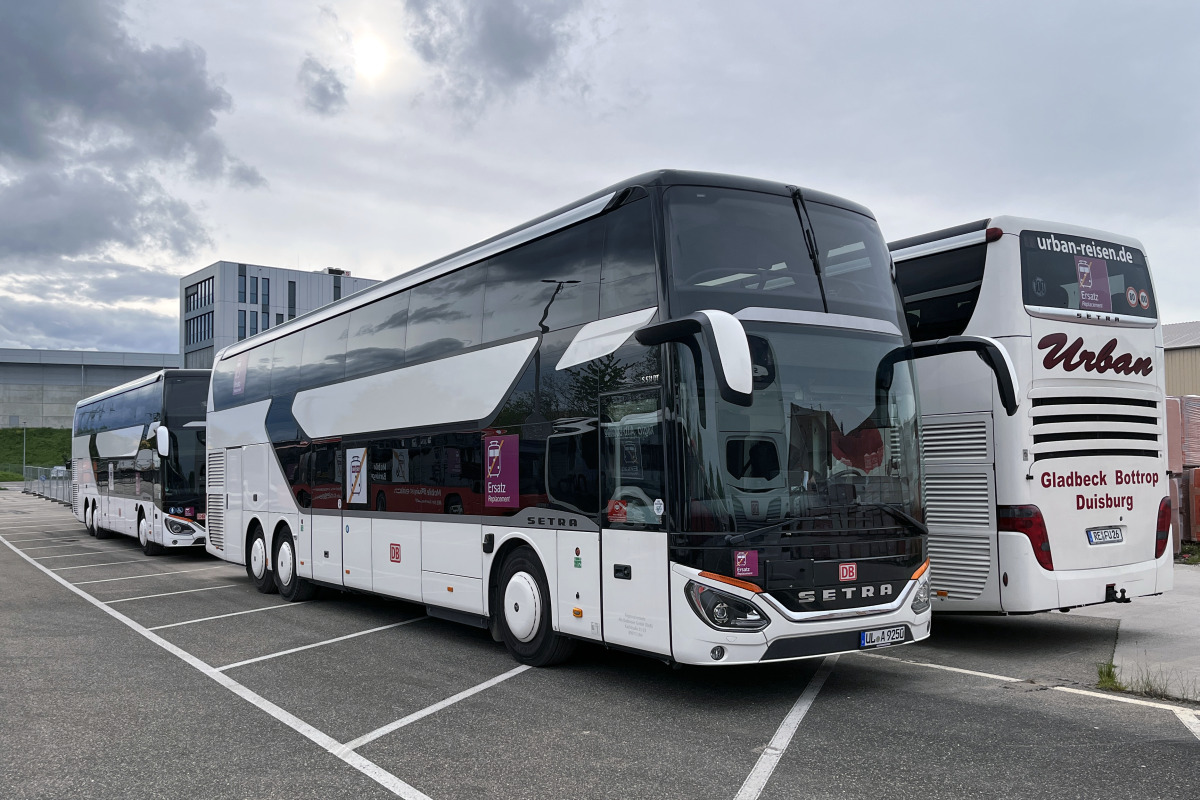 Ulm, Setra S531DT # UL-A 9250; Recklinghausen, Setra S431DT # RE-FU 26; Stuttgart — EV Digitaler Knoten Stuttgart — 2023