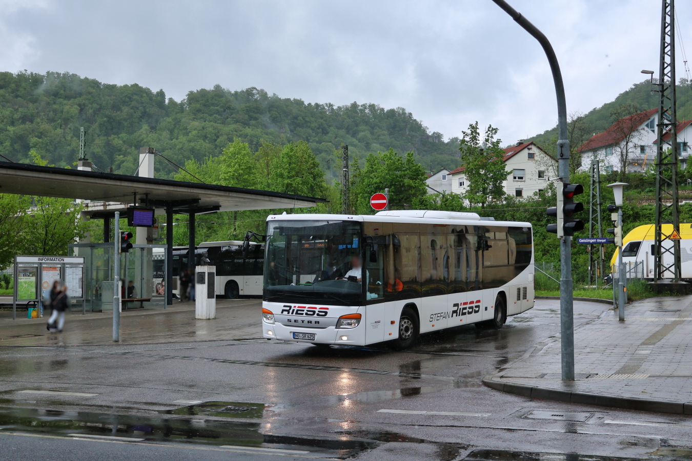 Donauwörth, Setra S415LE business # NÖ-SR 625