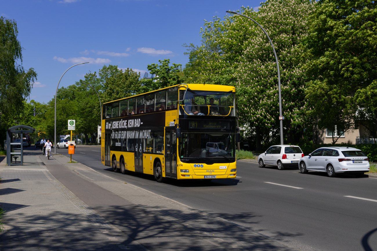 Berlin, MAN A39 Lion's City DD ND313 # 3296