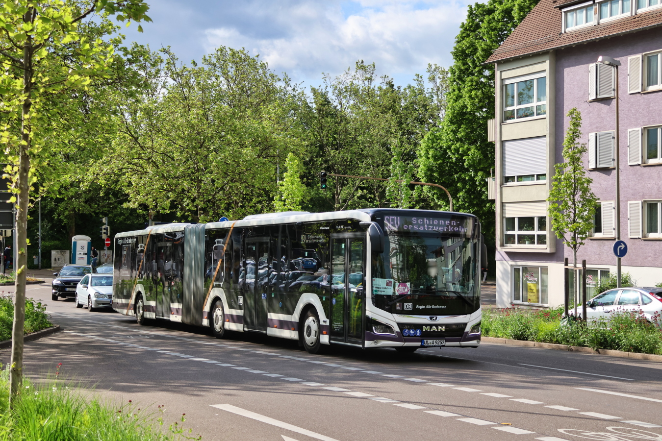 Ulm, MAN 18C Lion's City NG360 EfficientHybrid Nr. UL-A 9257; Stuttgart — EV Digitaler Knoten Stuttgart — 2023