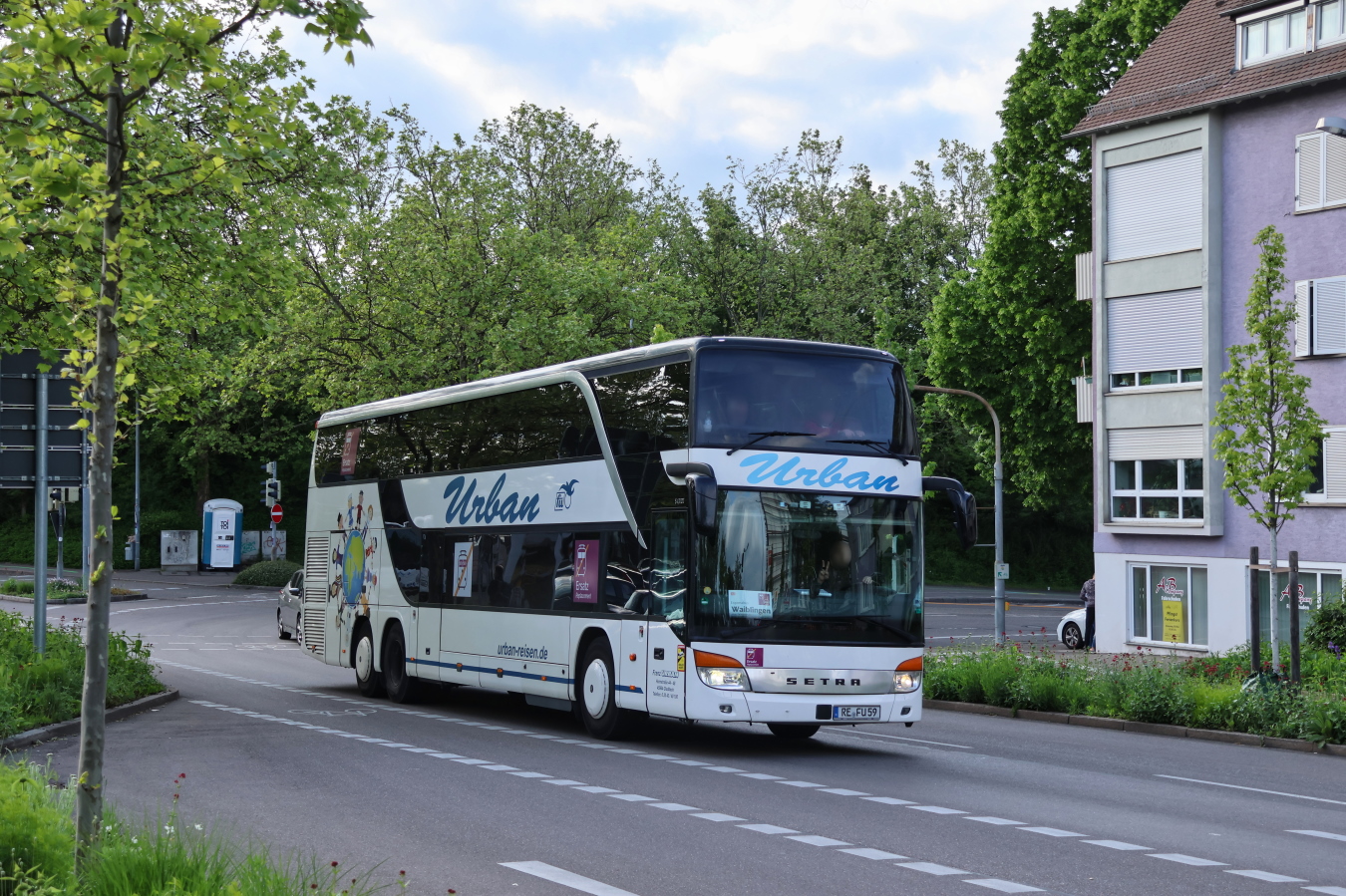 Recklinghausen, Setra S431DT Nr. RE-FU 59; Stuttgart — EV Digitaler Knoten Stuttgart — 2023