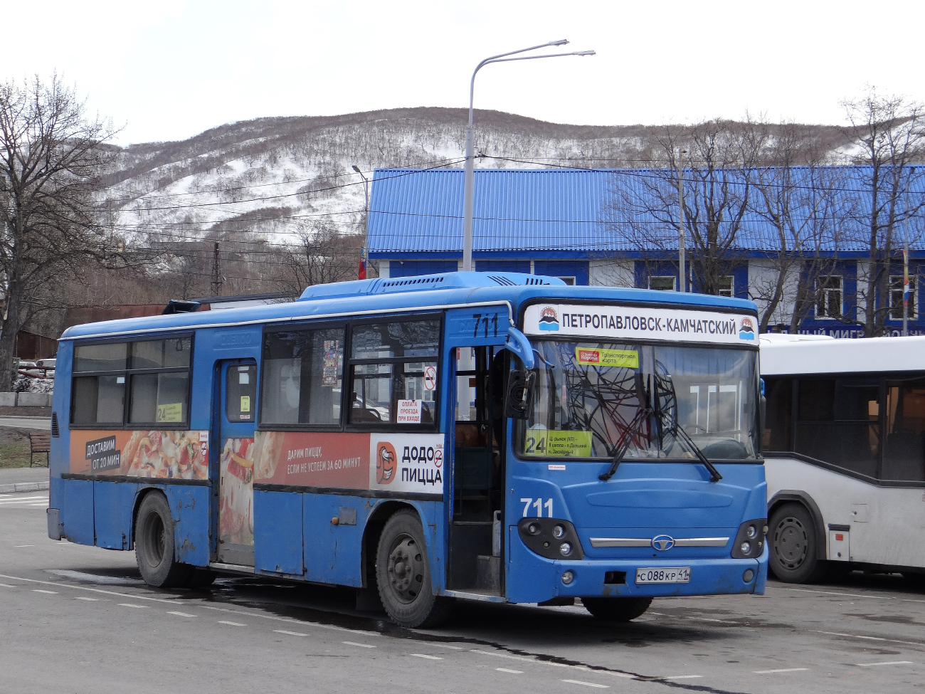 Petropavlovsk-Kamchatskiy, Daewoo BS106 # 711