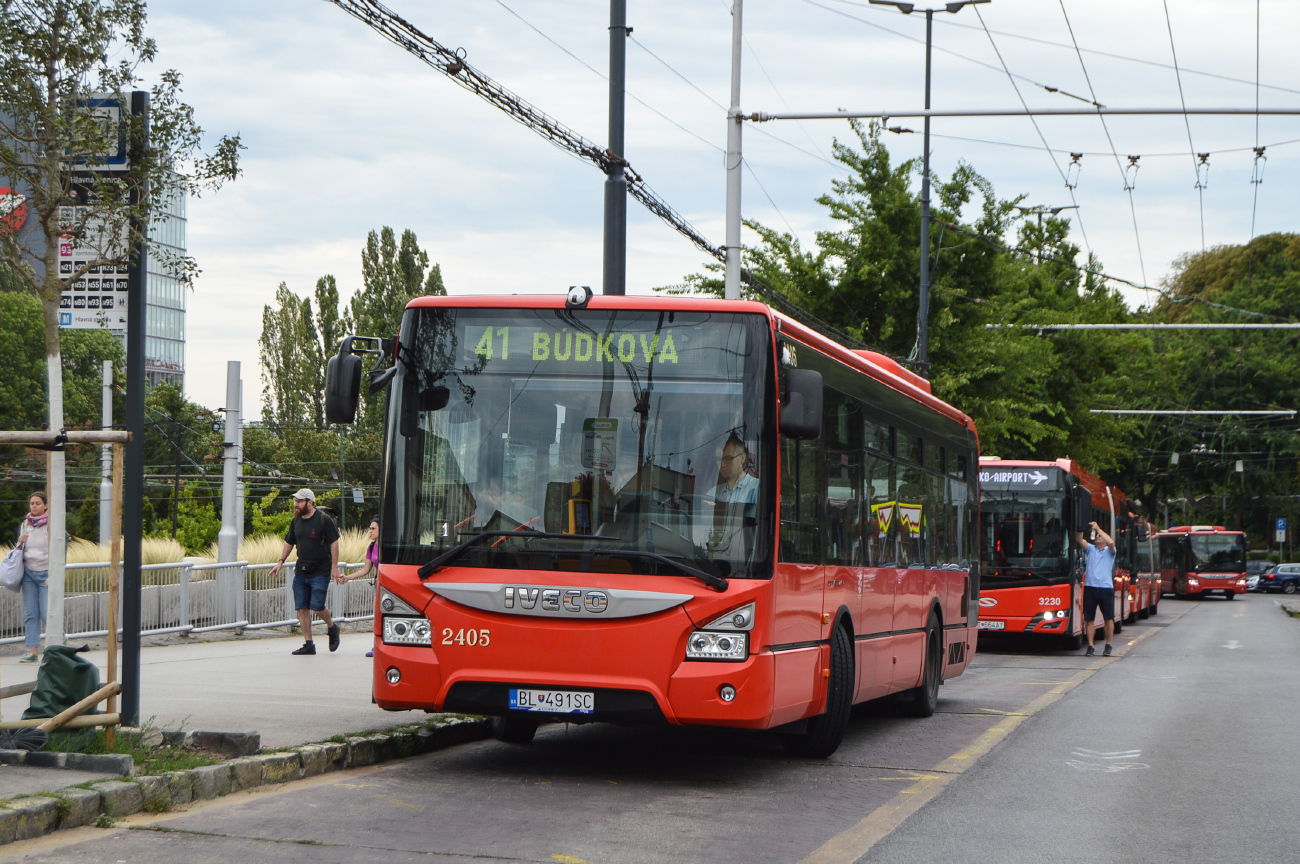 Братислава, IVECO Urbanway 10.5M № 2405