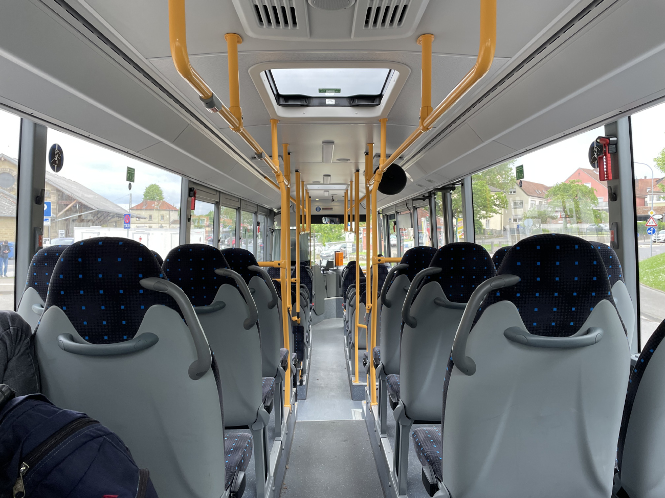 Haßfurt, Setra S415LE business # HAS-HW 20