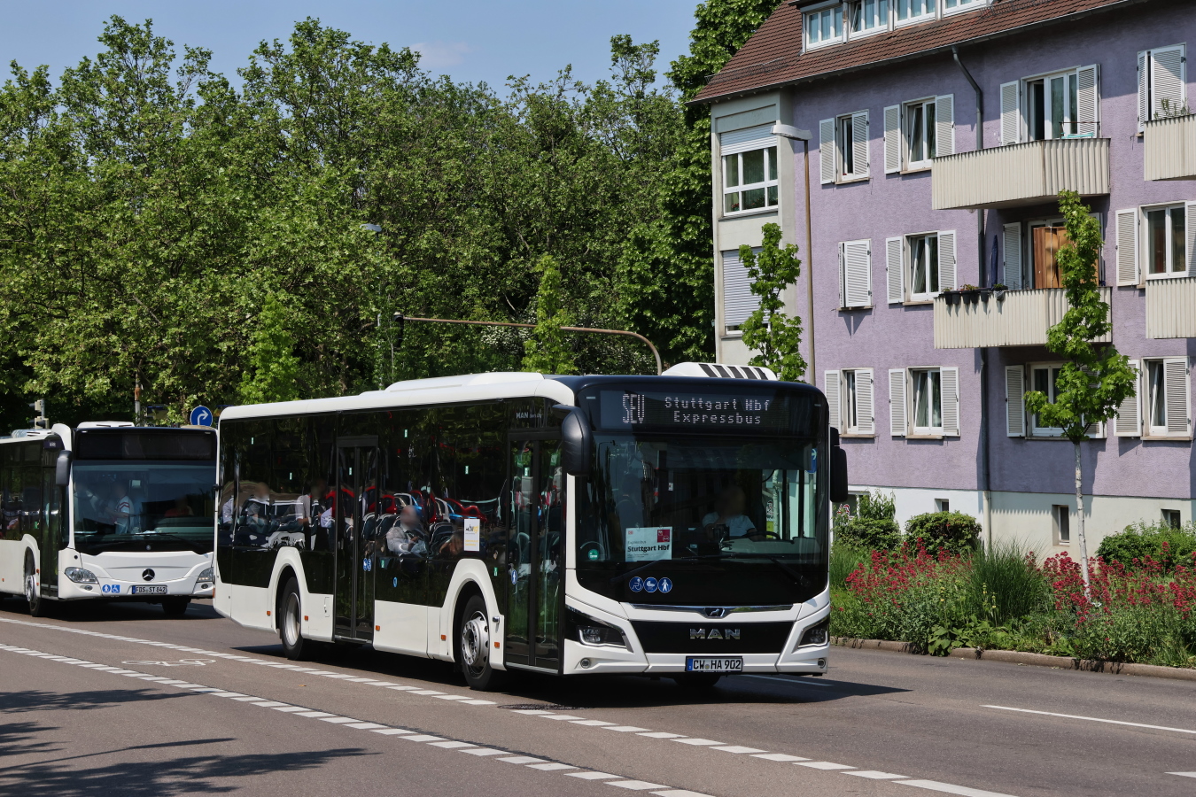 Calw, MAN 12C Lion's City NL330 EfficientHybrid # CW-HA 902; Stuttgart — EV Digitaler Knoten Stuttgart — 2023