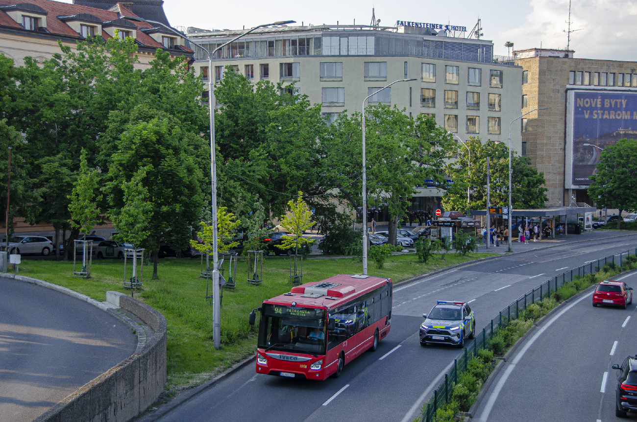Bratislava, IVECO Urbanway 12M # 1051