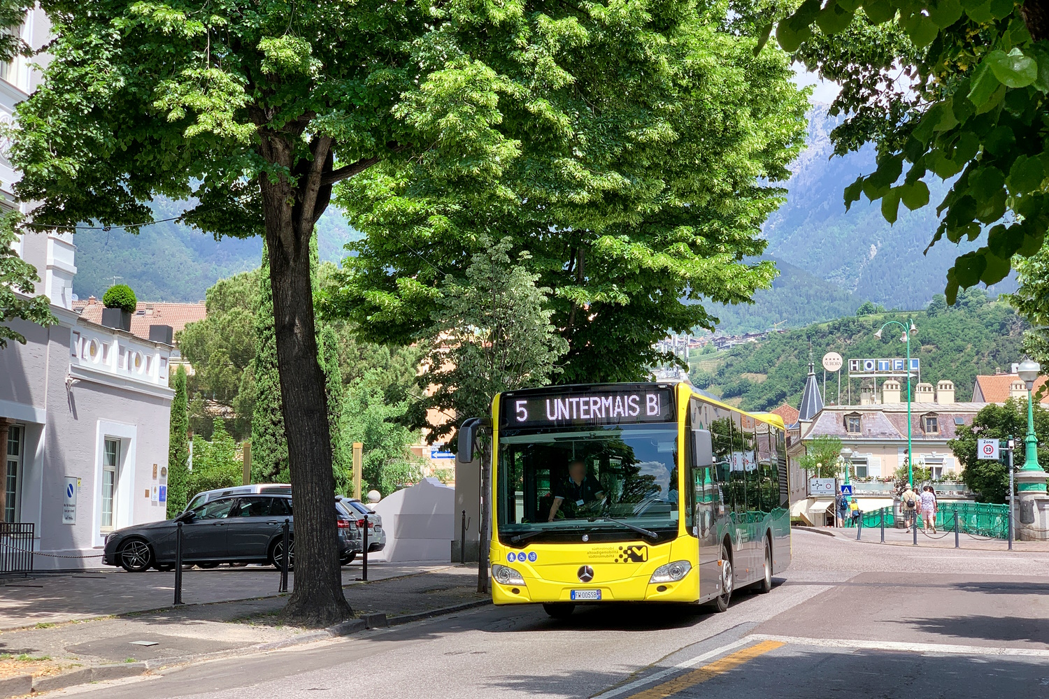 Bolzano, Mercedes-Benz Citaro C2 K Hybrid # 462
