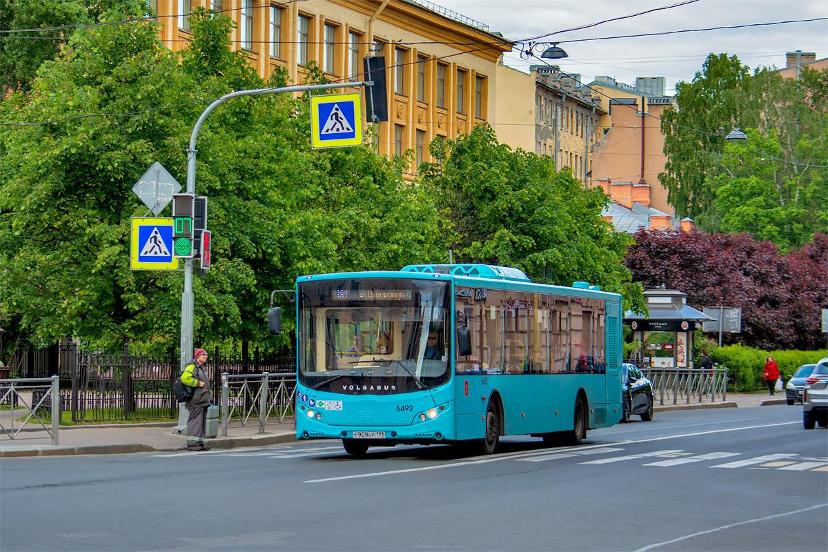San Pietroburgo, Volgabus-5270.G4 (LNG) # 6492