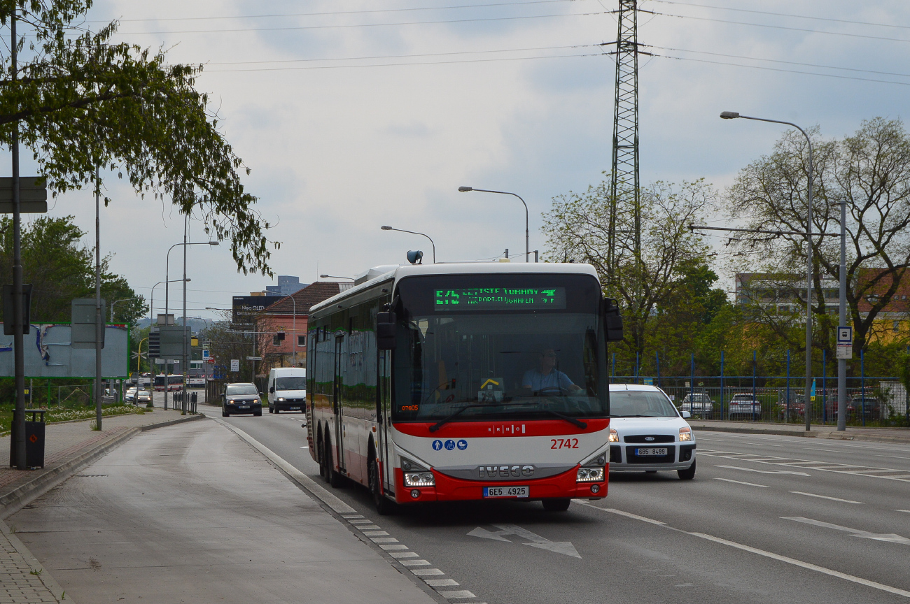 Brno, IVECO Crossway LE City 14.5M č. 2742