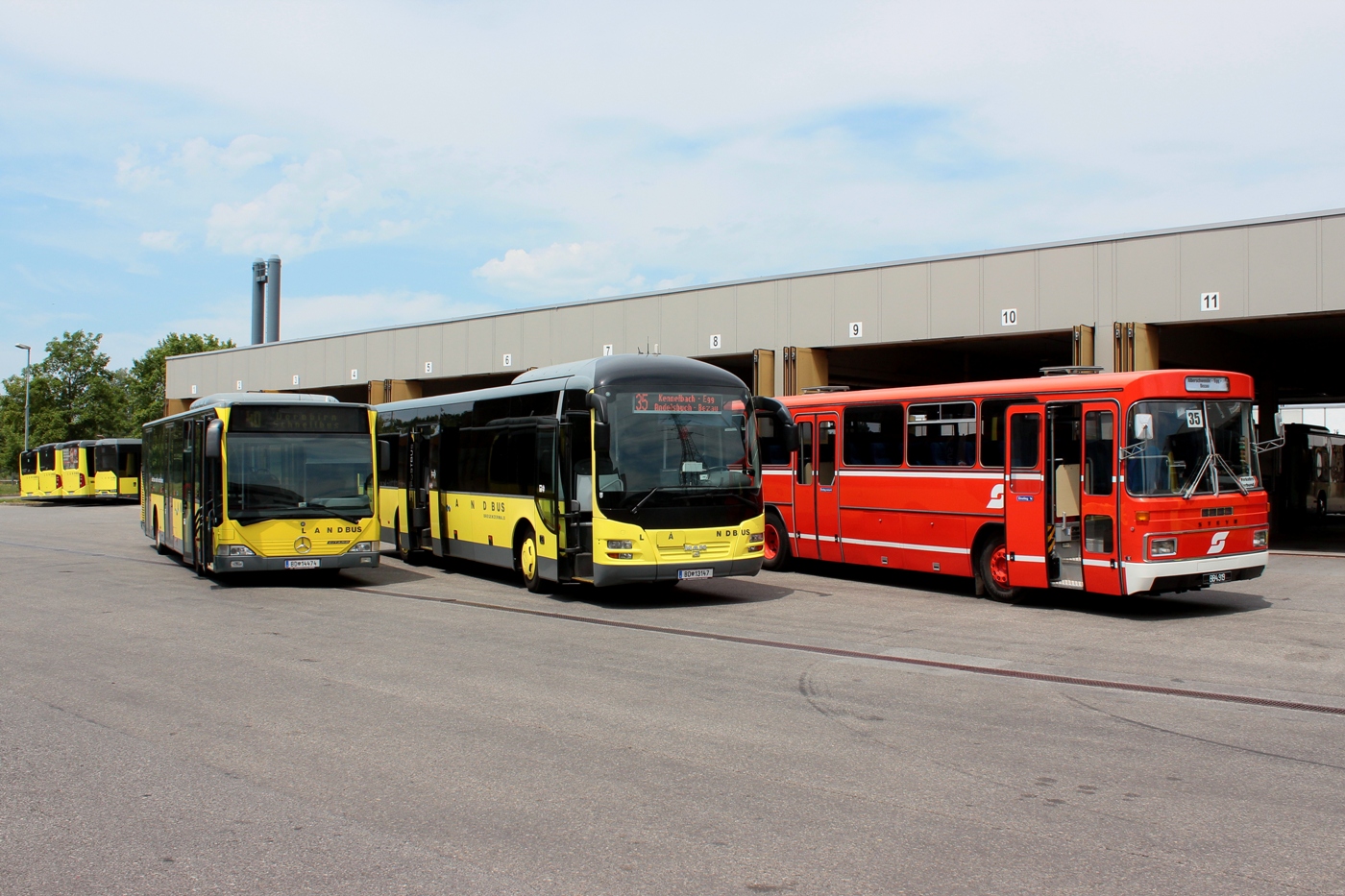 Bludenz, MAN R12 Lion's Regio ÜL354 # 13147; Bregenz, Steyr SML14 H256 # BB 4.767; Bludenz, Mercedes-Benz O530 Citaro # 14474