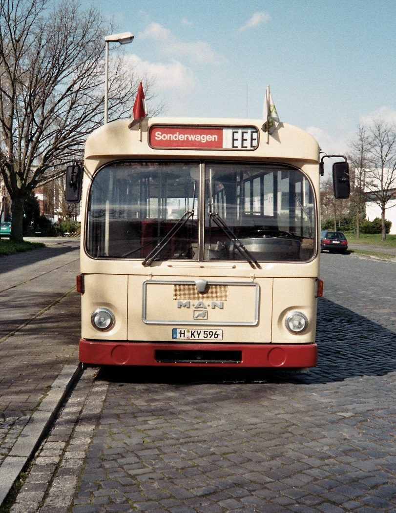 Hannover, Göppel (MAN 187 SG192) # 596