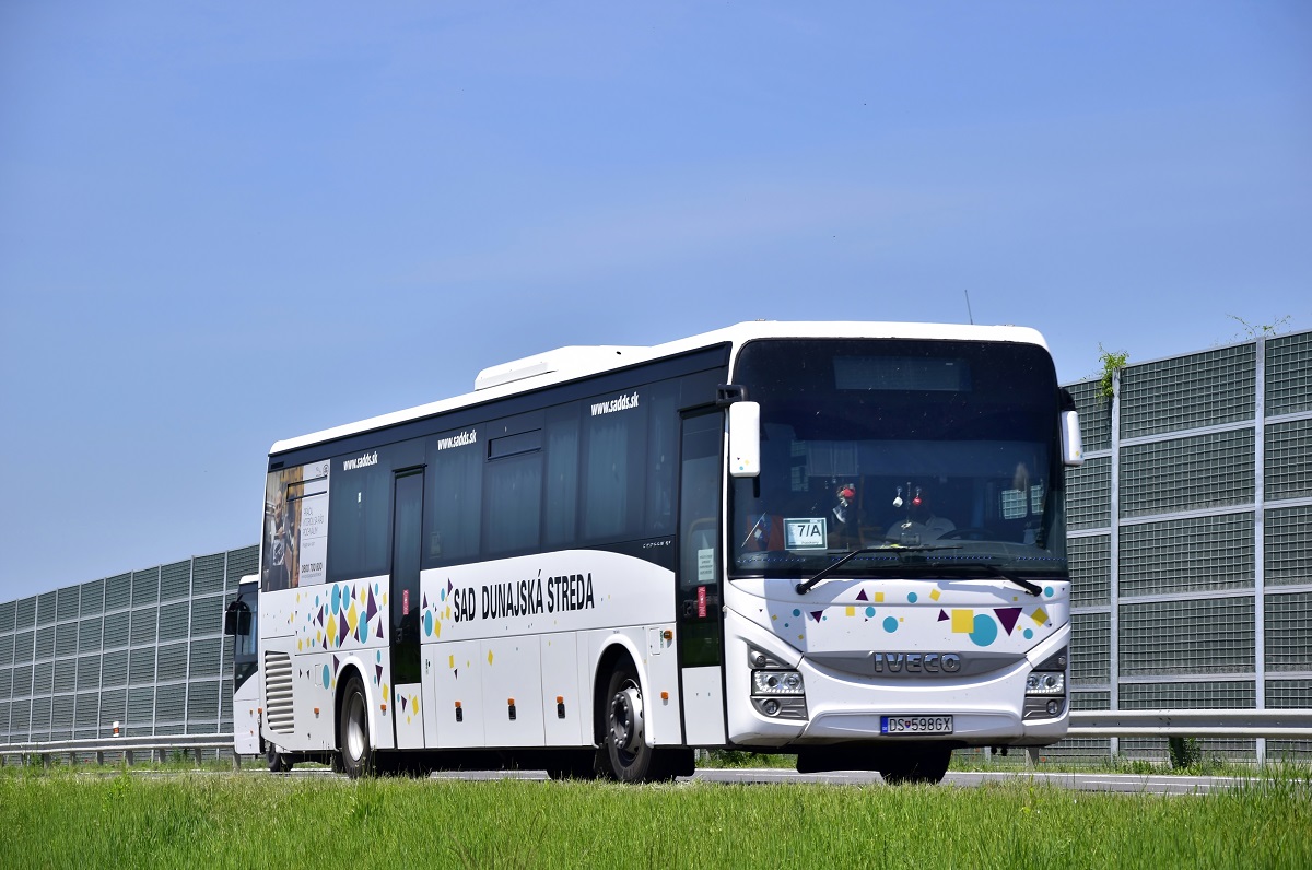 Dunajská Streda, IVECO Crossway Line 13M nr. DS-598GX