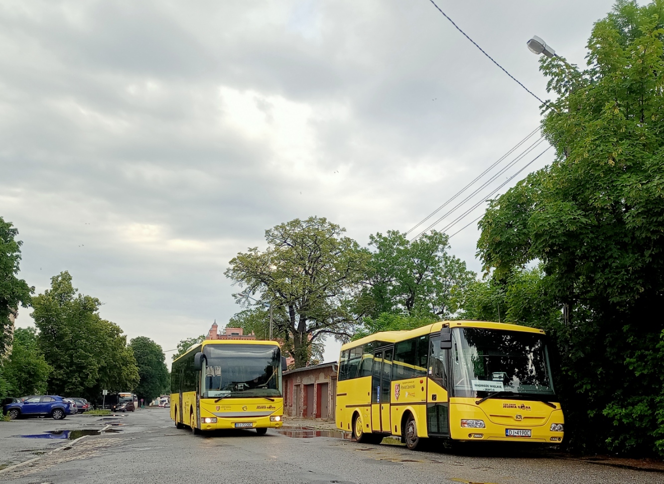 Еленя-Гура, Irisbus Crossway LE 12M № 014; Еленя-Гура, SOR CN 8.5 № 031
