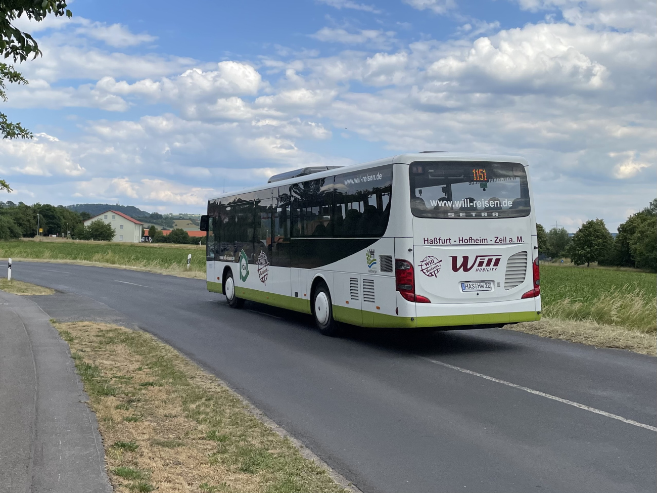 Haßfurt, Setra S415LE business # HAS-HW 20