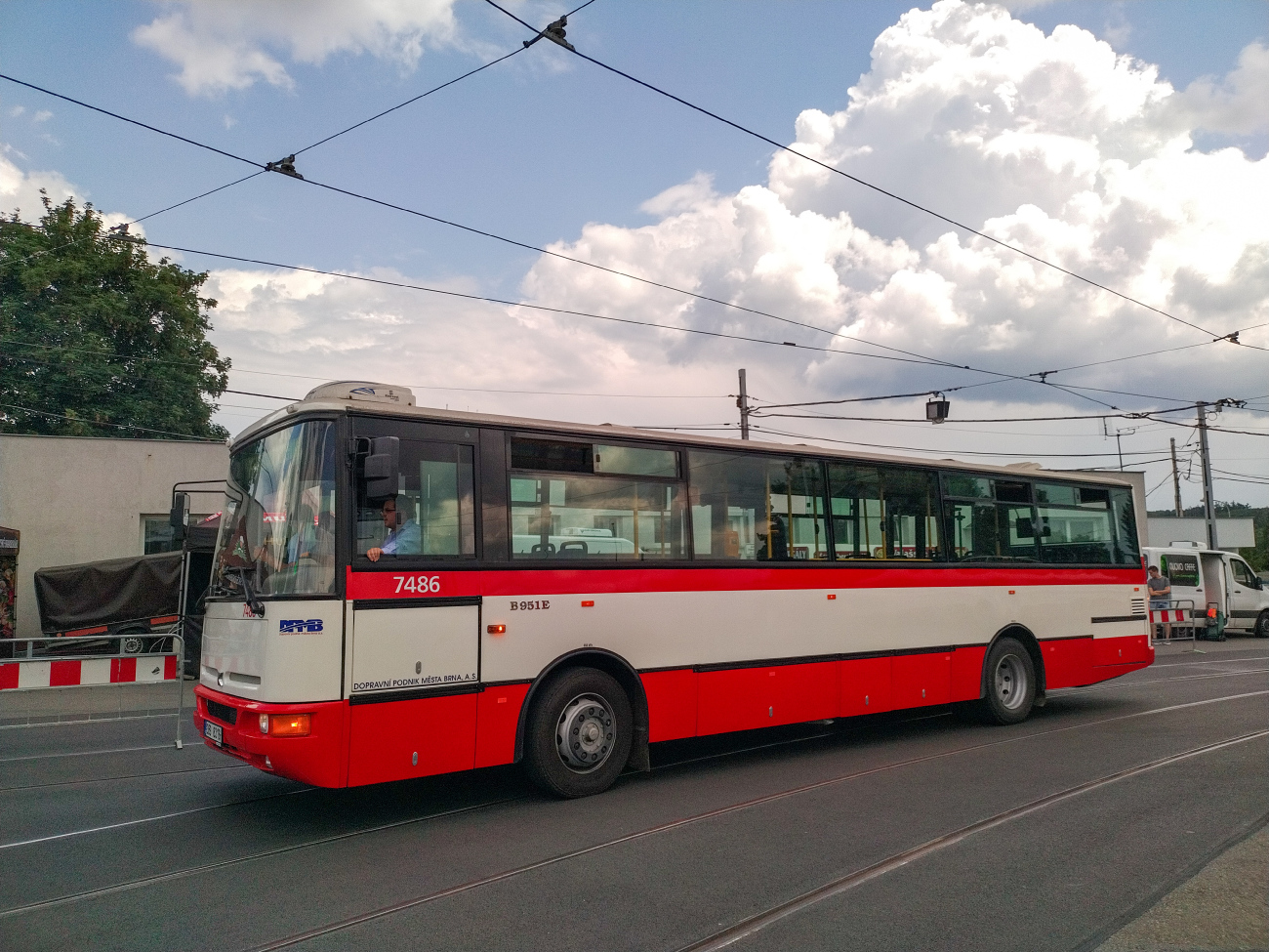 Brno, Karosa B951E.1713 # 7486