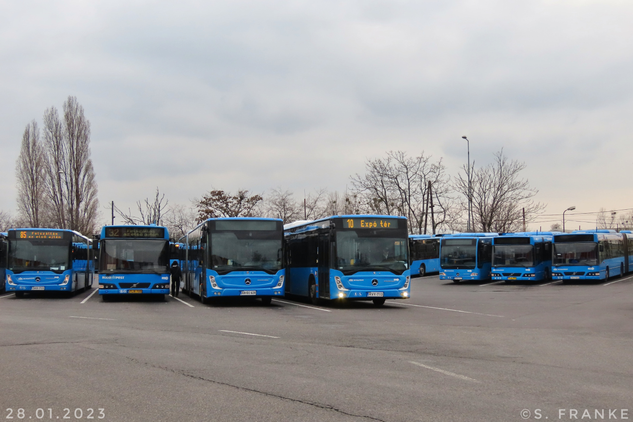 Hongrie, other, Volvo 7700A # FLR-709; Hongrie, other, Mercedes-Benz Conecto III G # AA DI-628; Budapest, Mercedes-Benz Conecto III G # RVY-713; Hongrie, other, Volvo 7700A # FLR-730