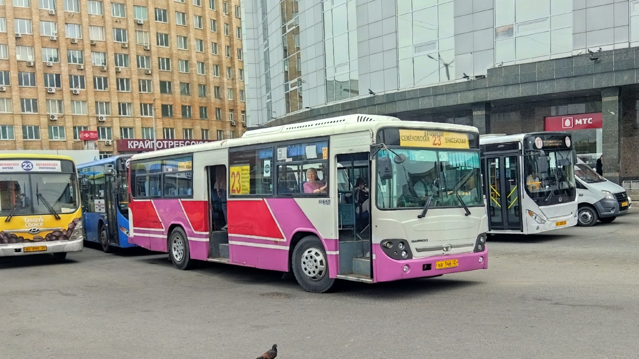 Vladivostok, Daewoo BS106 # АВ 146 25