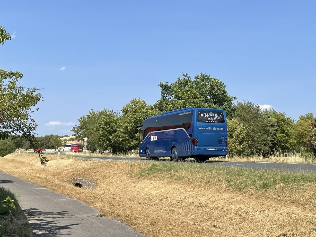 Haßfurt, Setra S511HD # 362880382; Haßfurt — Behindertentransport — Lebenshilfe Augsfeld