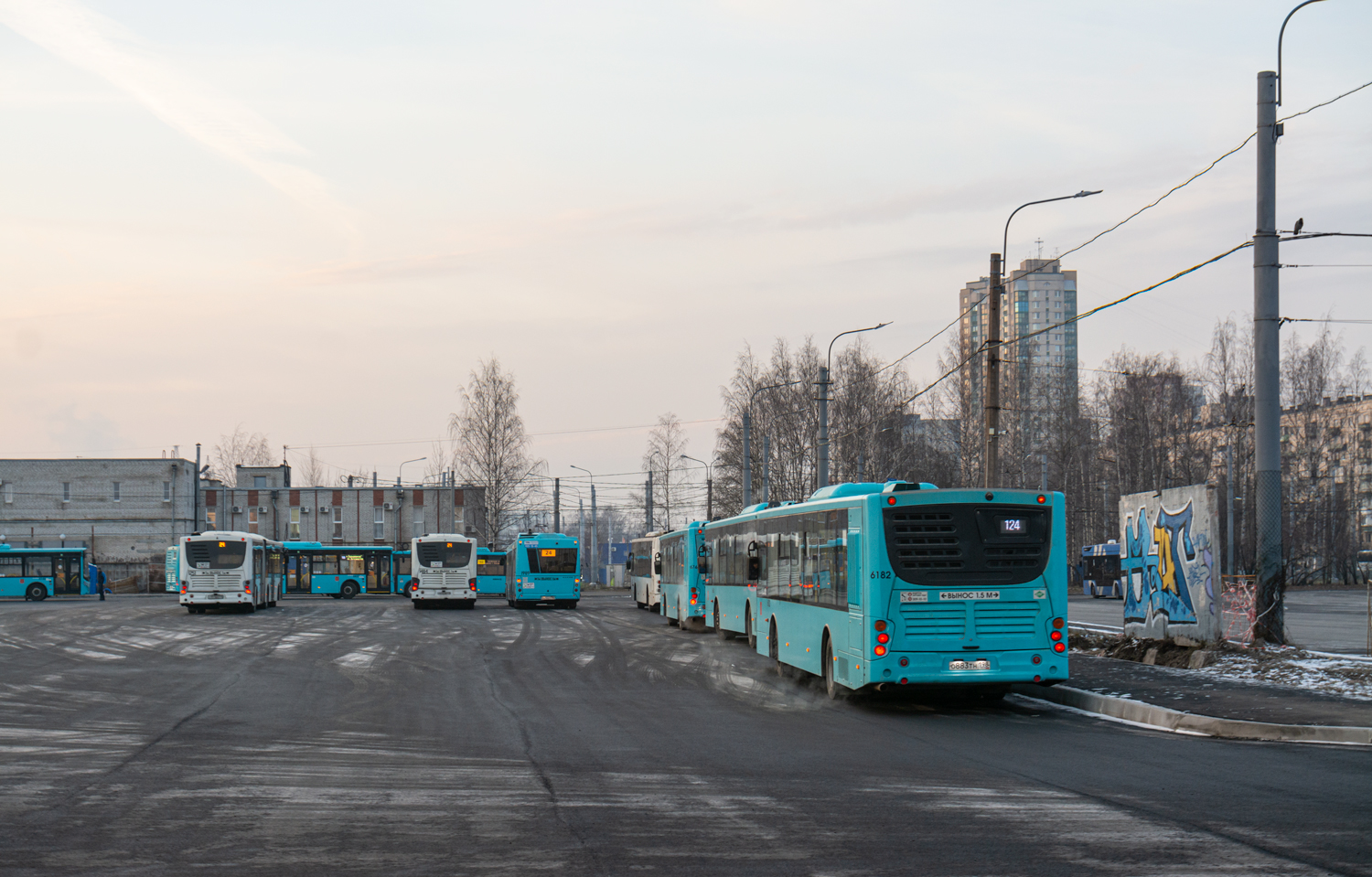 圣彼得堡, Volgabus-5270.G2 (LNG) # 6182