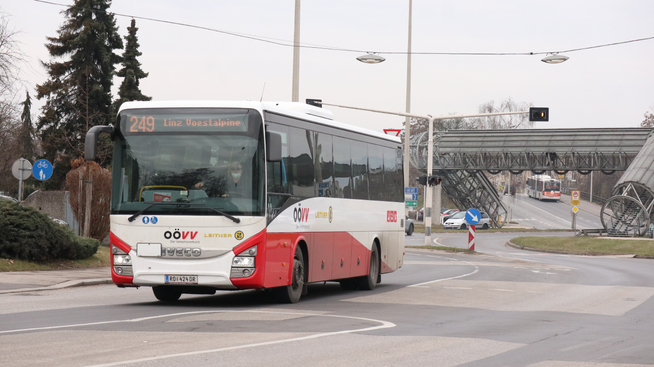 Rohrbach, IVECO Crossway Line 12M # RO 424 DR
