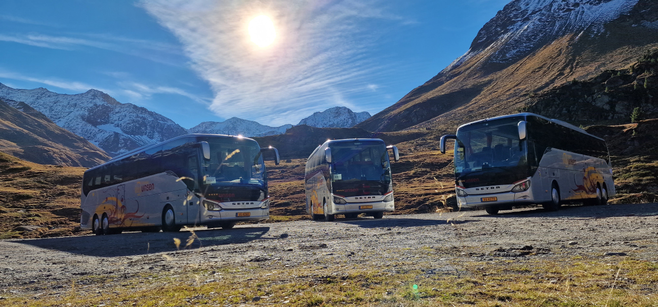 Redange-sur-Attert, Setra S517HD # VU 4060; Redange-sur-Attert, Setra S511HD # VU 4077; Redange-sur-Attert, Setra S517HD # VU 4070