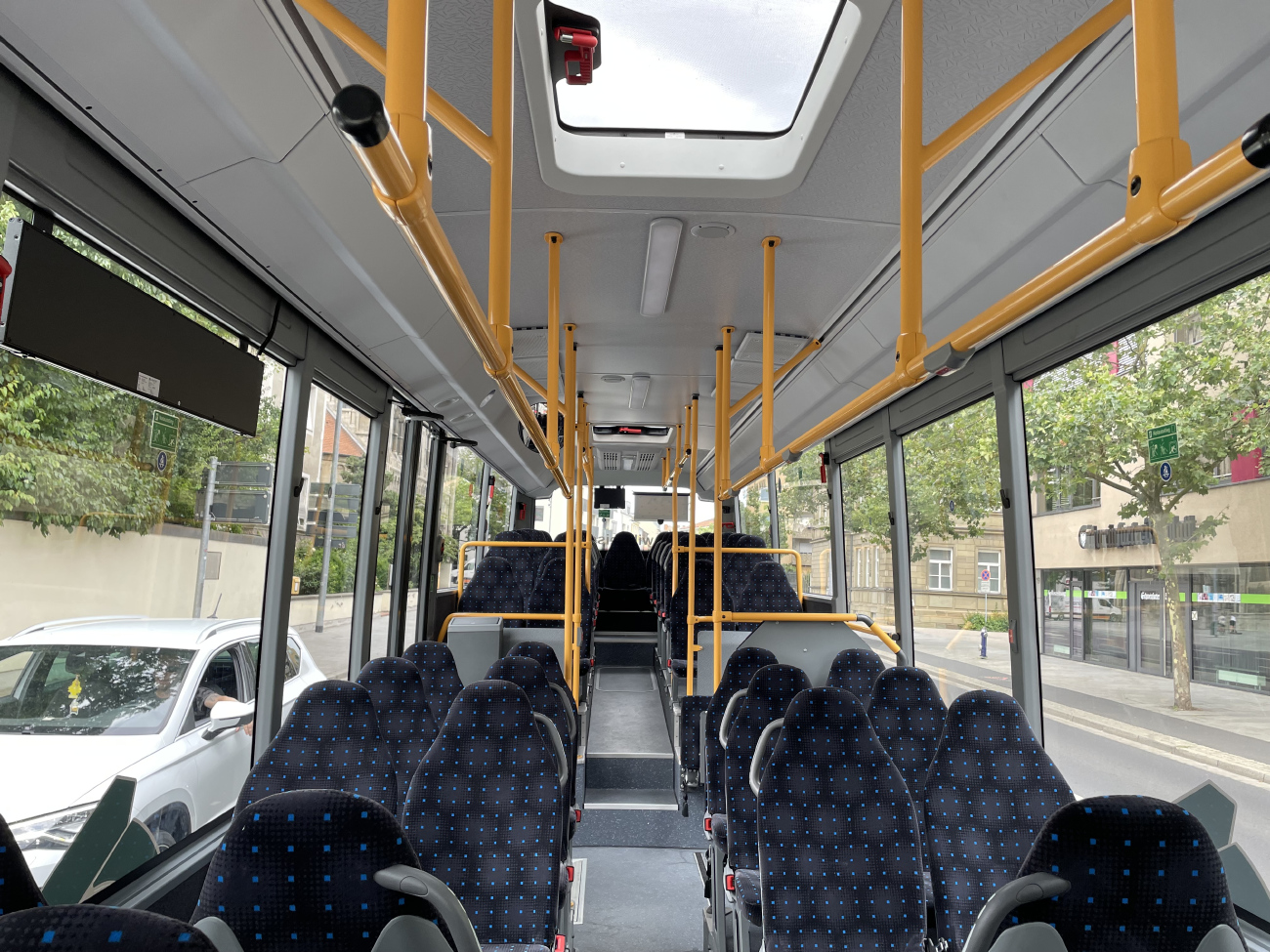 Haßfurt, Setra S415LE business # HAS-HW 20