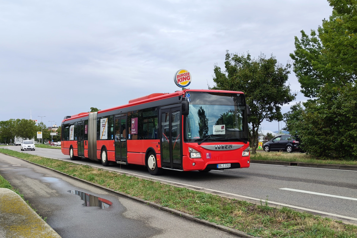 Böblingen, IVECO Urbanway 18M # BB-S 3300; Stuttgart — EV Digitaler Knoten Stuttgart — 2023