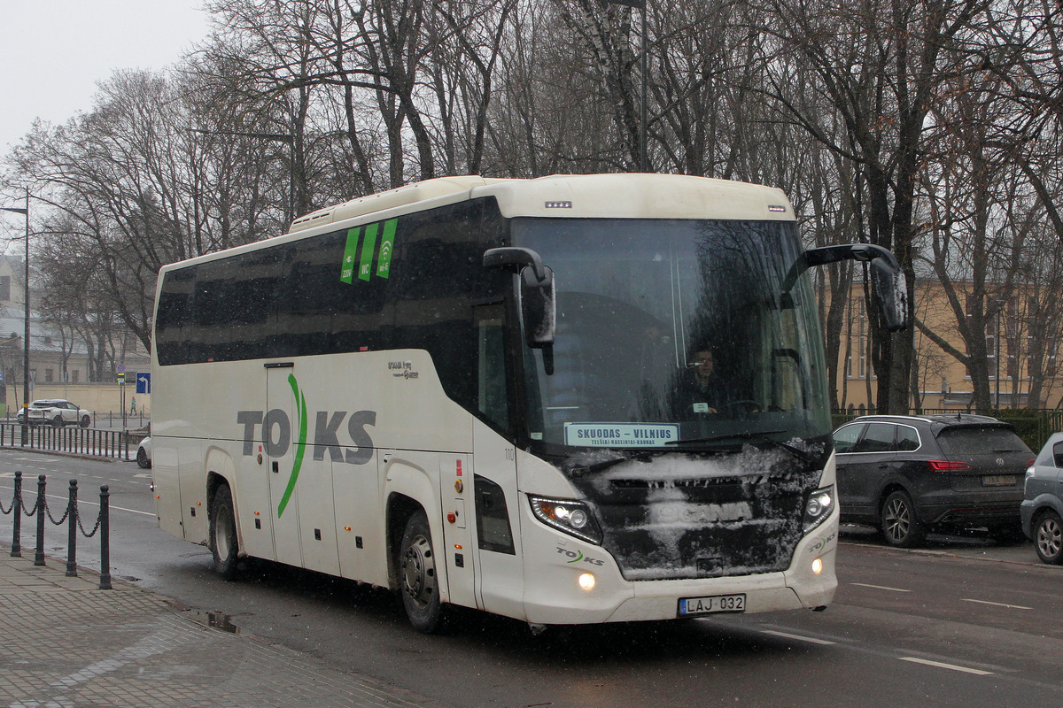 Vilnius, Scania Touring HD (Higer A80T) No. 110