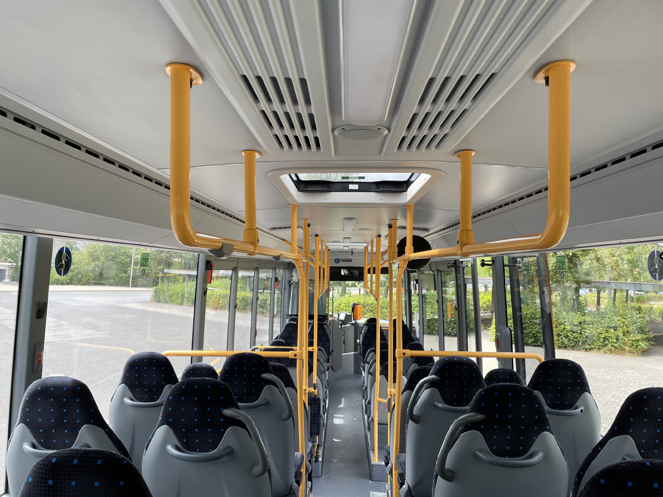 Haßfurt, Setra S415LE business # HAS-HW 20