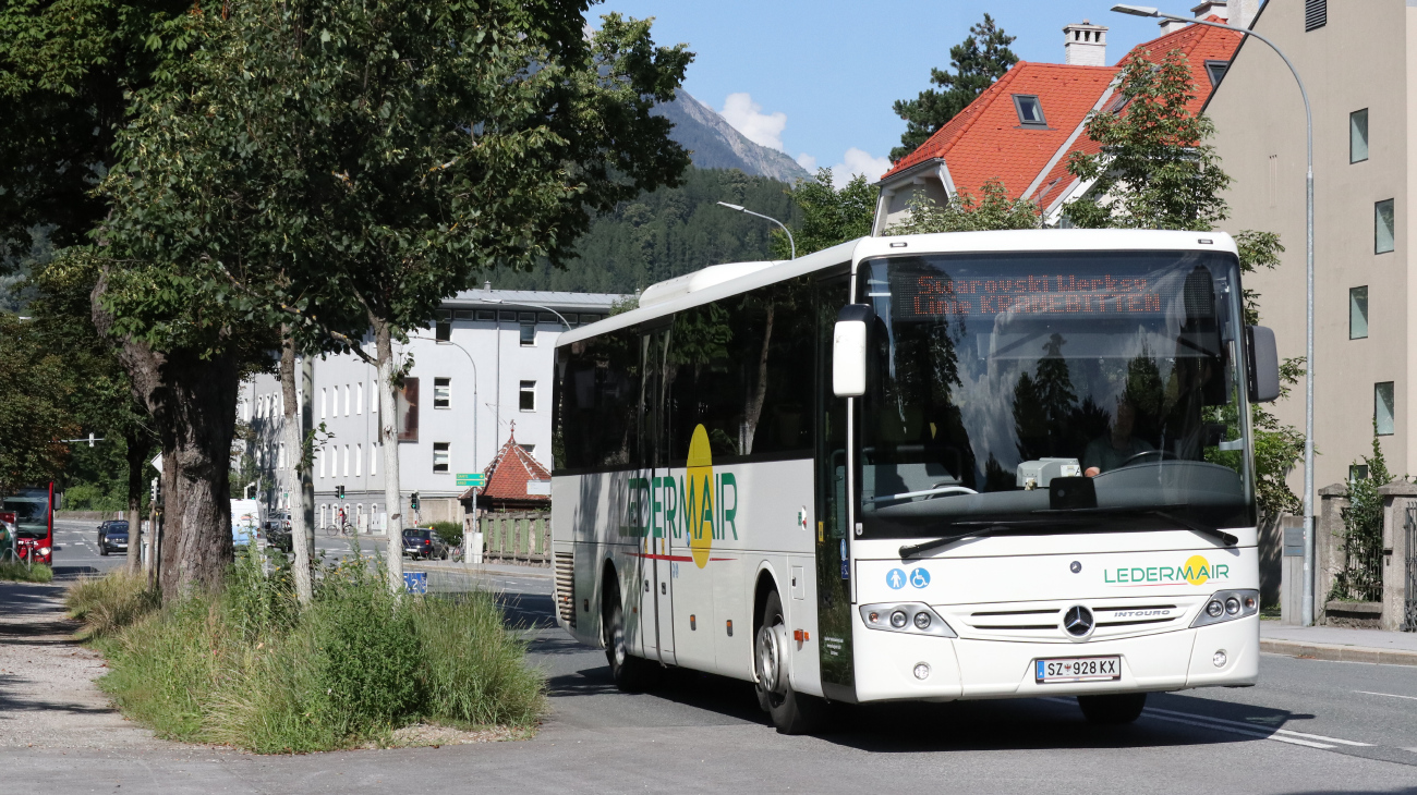 Innsbruck, Mercedes-Benz Intouro II # SZ 928 KX