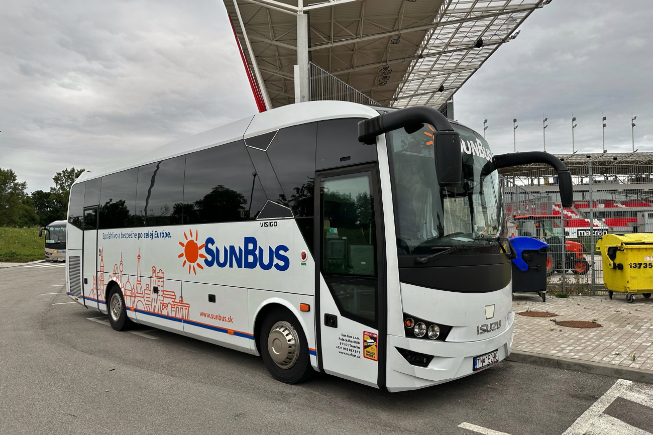 Trenčín, Anadolu Isuzu Visigo # TN-152HG