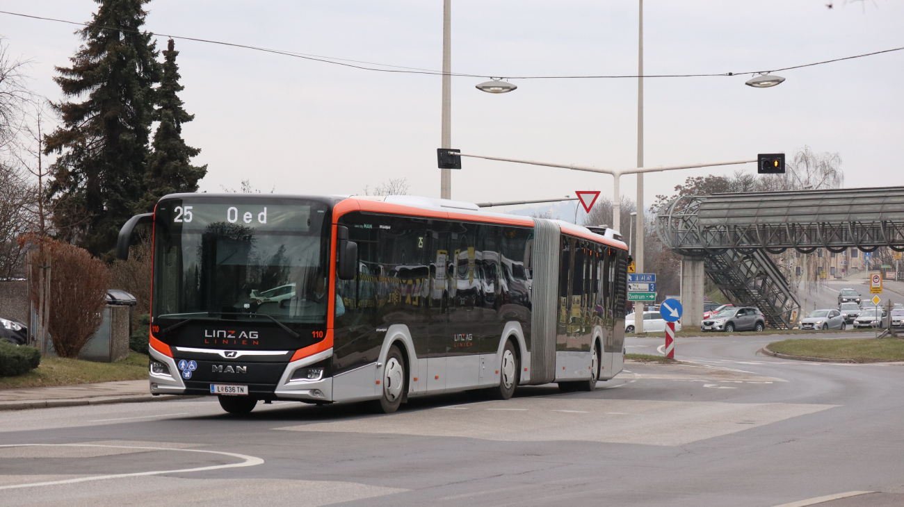 Linz, MAN 18C Lion's City NG360 EfficientHybrid # 110